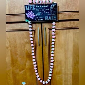 New Lovely pink and white rose lei or floral garland